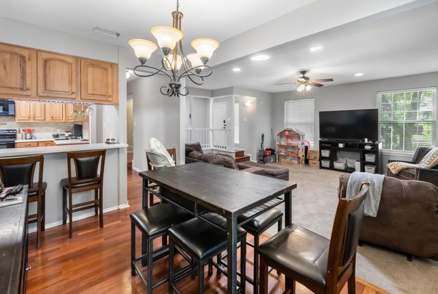 1707 Woodridge Circle, Arlington, TX 76013