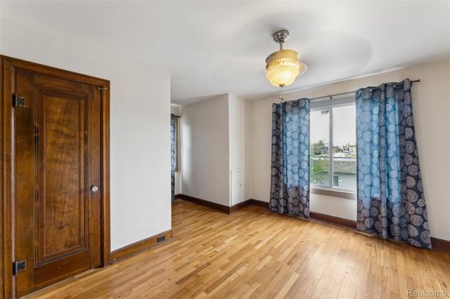 317 E Grand River Avenue, Fowlerville Village, MI 48836