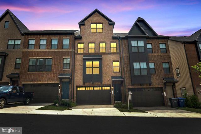 7215 MOUNTAINEER DR, Alexandria, VA 22306