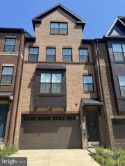 7215 MOUNTAINEER DR, Alexandria, VA 22306