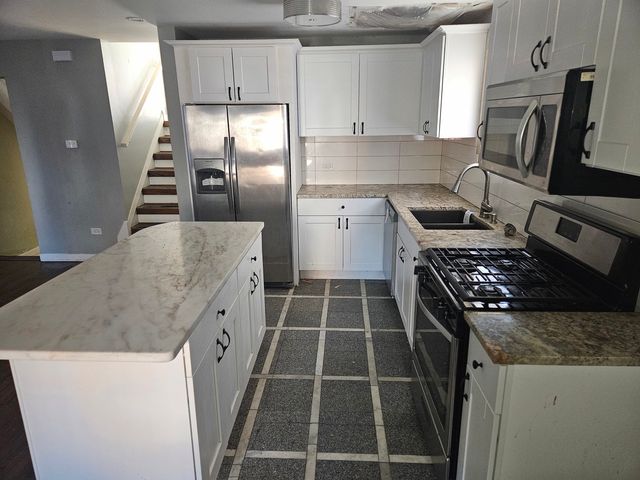 6732 S Peoria Street, Chicago, IL 60621