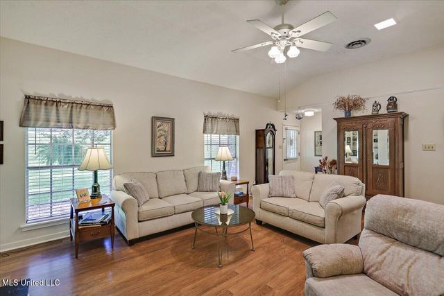 727 Laney Drive, Clinton, MS 39056