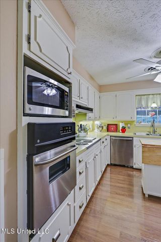 727 Laney Drive, Clinton, MS 39056