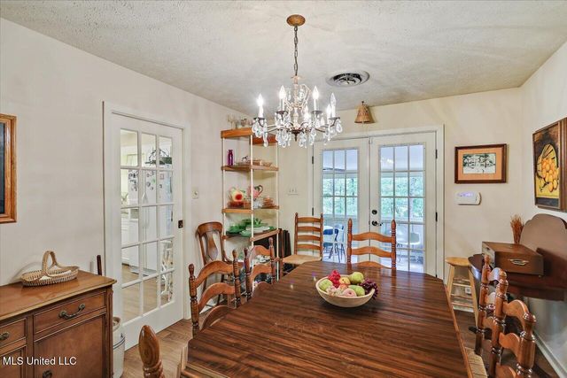 727 Laney Drive, Clinton, MS 39056