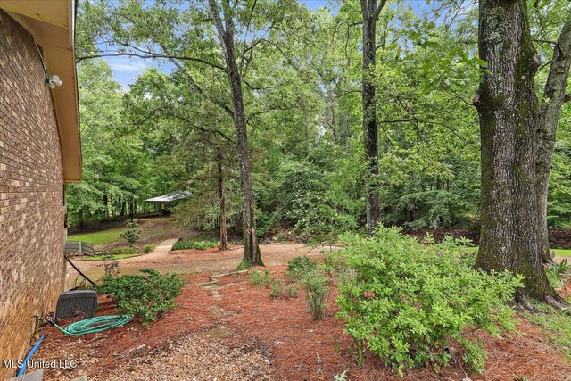 727 Laney Drive, Clinton, MS 39056