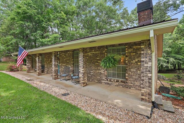 727 Laney Drive, Clinton, MS 39056