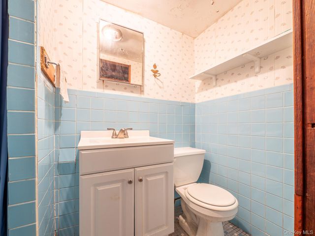 8910 218th Place, Queens Village, NY 11427