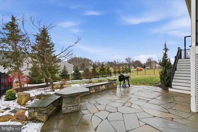 109 E VALLEY RD, Denver, PA 17517