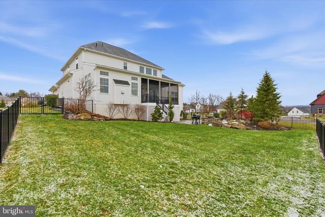 109 E VALLEY RD, Denver, PA 17517