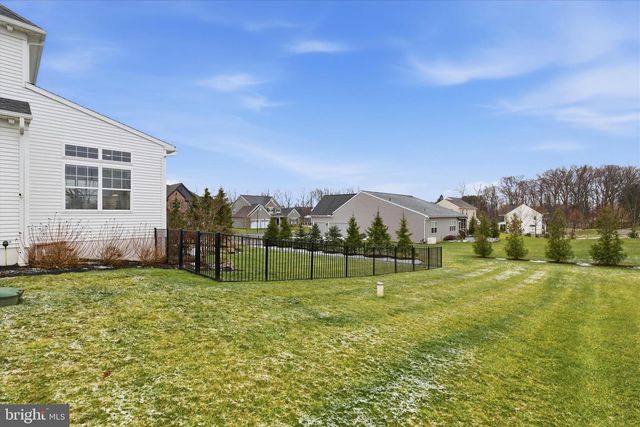 109 E VALLEY RD, Denver, PA 17517