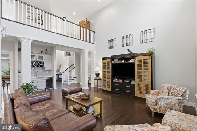 109 E VALLEY RD, Denver, PA 17517