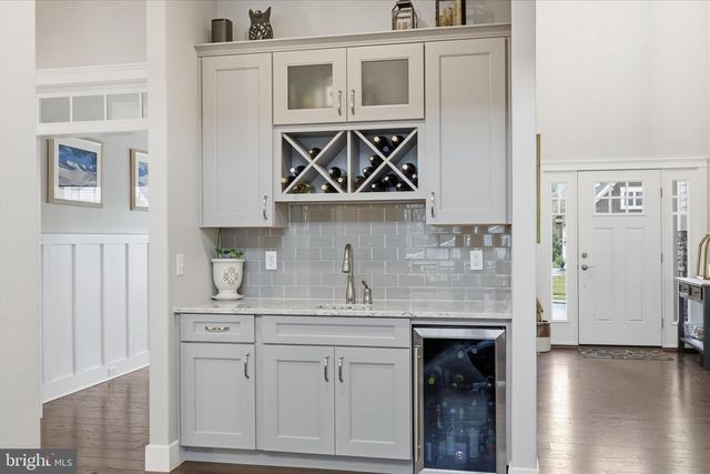 109 E VALLEY RD, Denver, PA 17517