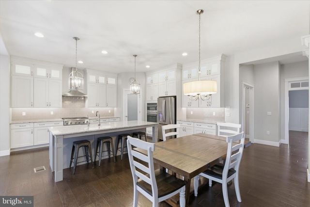 109 E VALLEY RD, Denver, PA 17517