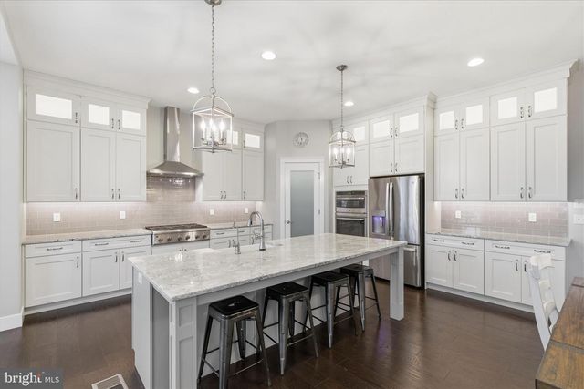 109 E VALLEY RD, Denver, PA 17517