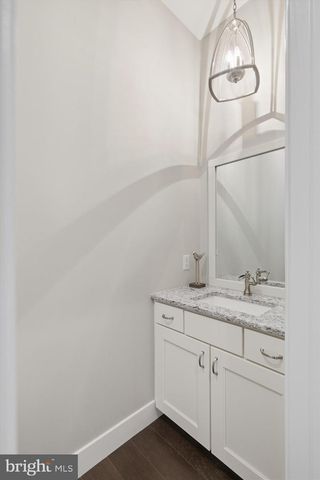 109 E VALLEY RD, Denver, PA 17517