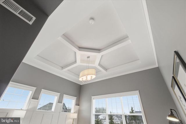 109 E VALLEY RD, Denver, PA 17517