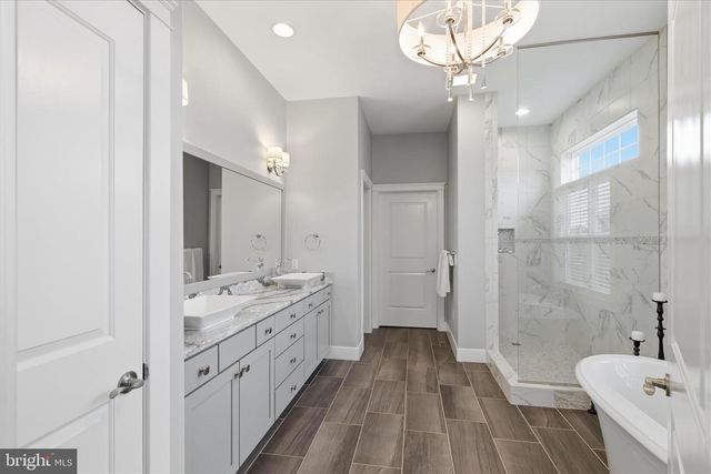 109 E VALLEY RD, Denver, PA 17517