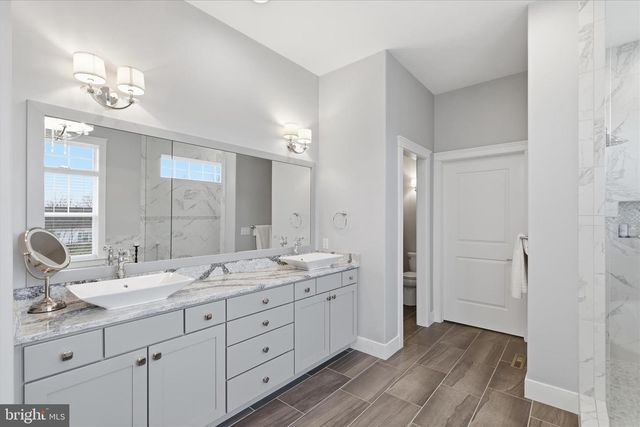 109 E VALLEY RD, Denver, PA 17517