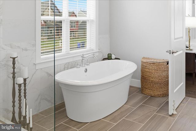 109 E VALLEY RD, Denver, PA 17517