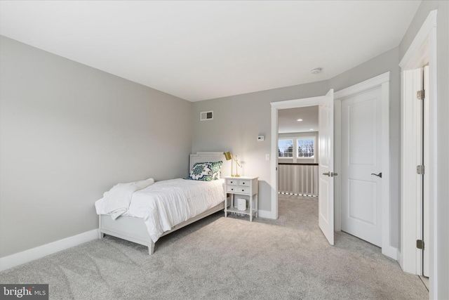 109 E VALLEY RD, Denver, PA 17517