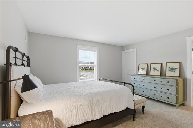 109 E VALLEY RD, Denver, PA 17517