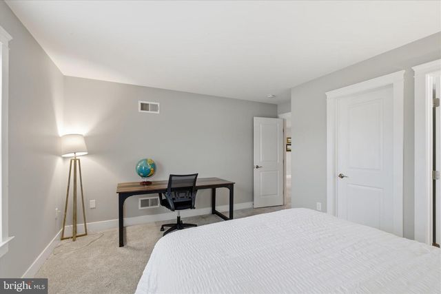 109 E VALLEY RD, Denver, PA 17517