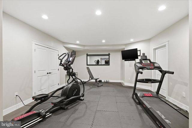 109 E VALLEY RD, Denver, PA 17517