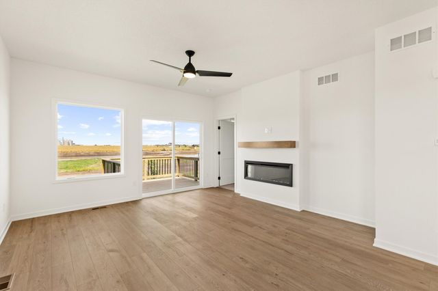 1093 NW MacArthur Lane, Waukee, IA 50263