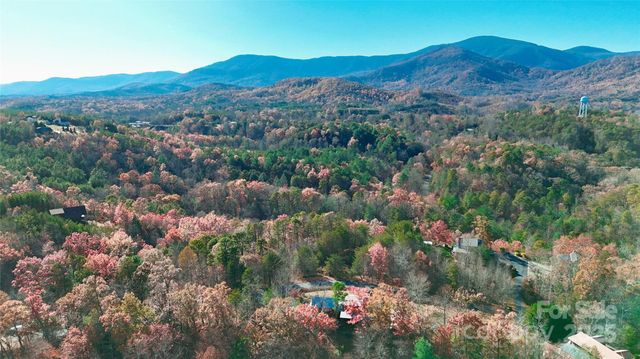 301 Peaks Drive, Lake Lure, NC 28746