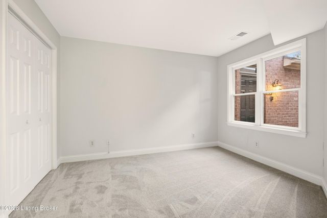 3701 Hurstbourne Ridge Blvd, Louisville, KY 40299