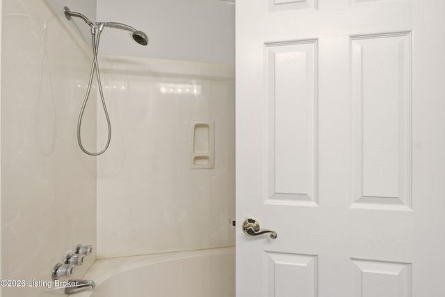 3701 Hurstbourne Ridge Blvd, Louisville, KY 40299