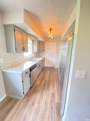 836 Foxwood Drive, Lafayette, IN 47905