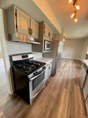 836 Foxwood Drive, Lafayette, IN 47905