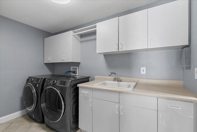 2619 W PONKAN ROAD, Apopka, FL 32712