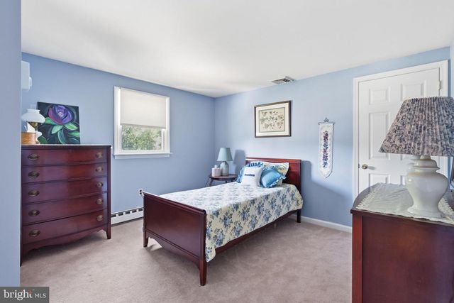232 WARTMAN RD, Collegeville, PA 19426