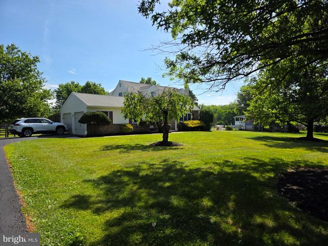 232 WARTMAN RD, Collegeville, PA 19426