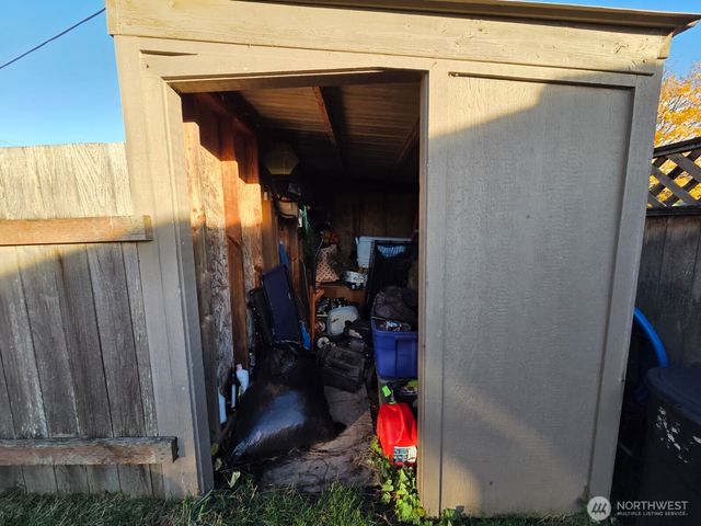 2213 Laurel Street, Port Angeles, WA 98362