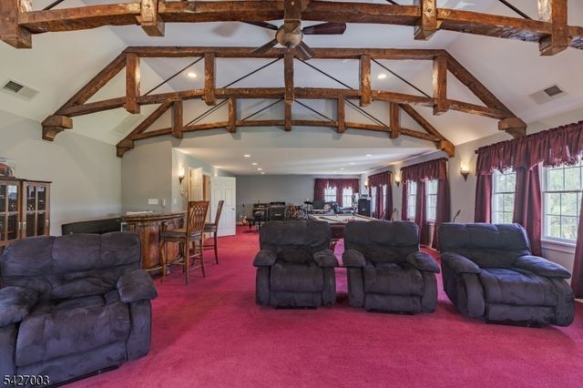 22 Spruce Ln, Montgomery Twp., NJ 08502