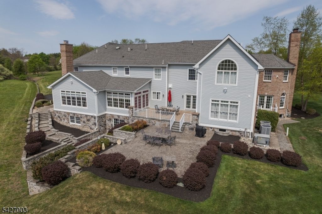 22 Spruce Ln, Montgomery Twp., NJ 08502 — photo 2