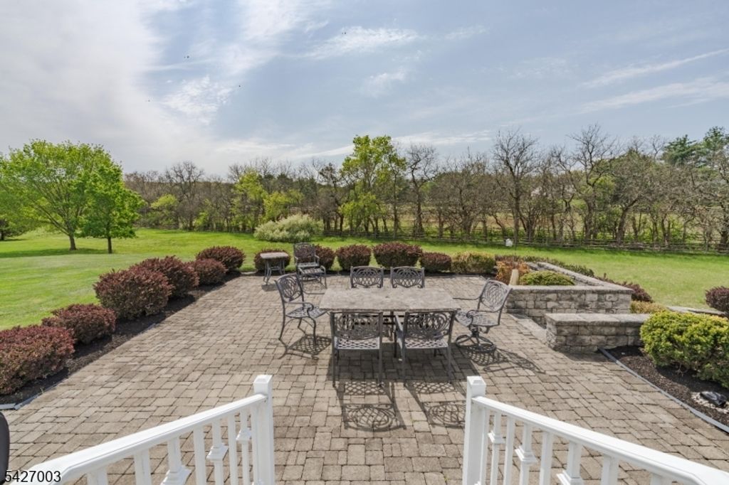 22 Spruce Ln, Montgomery Twp., NJ 08502 — photo 4