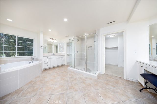 2225 Saratoga Lane, Glendora, CA 91741