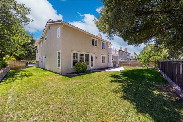 2225 Saratoga Lane, Glendora, CA 91741