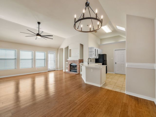 3722 Prague Mews, Dallas, TX 75236