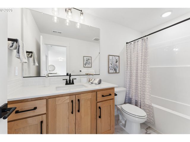 15566 Sw Everglade Ave, Tigard, OR 97224