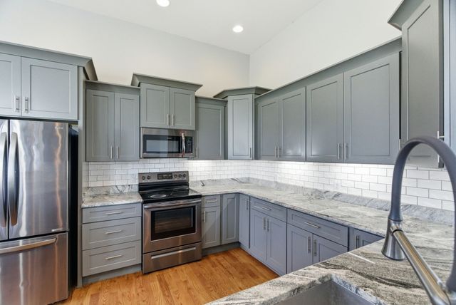 1027 Founders Ln, Portland, TN 37148