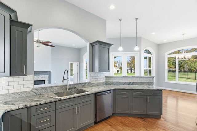 1027 Founders Ln, Portland, TN 37148