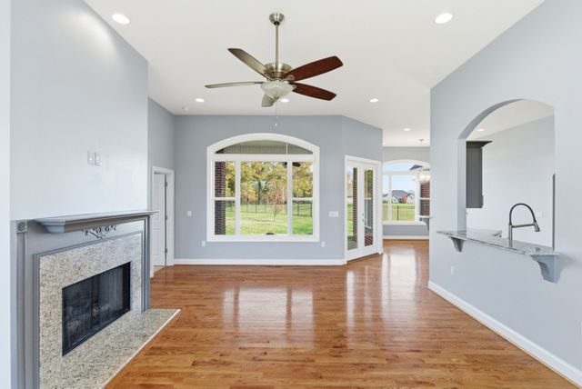 1027 Founders Ln, Portland, TN 37148