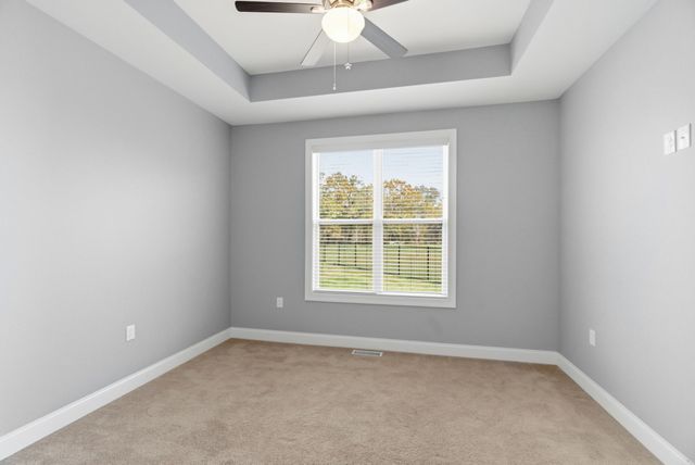 1027 Founders Ln, Portland, TN 37148