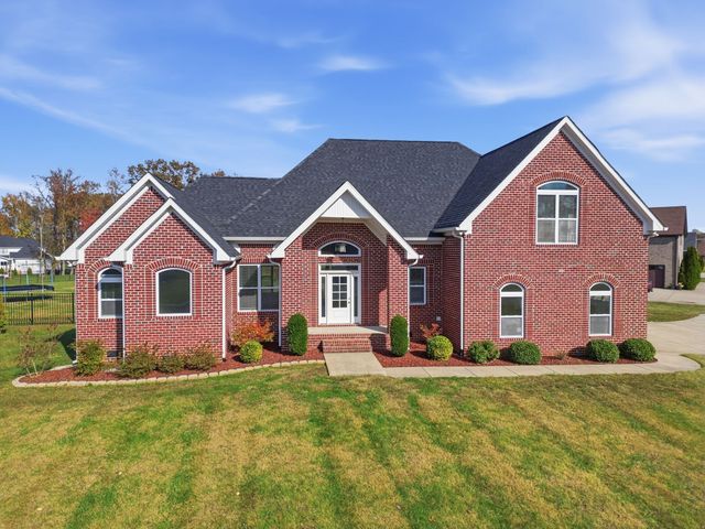 1027 Founders Ln, Portland, TN 37148