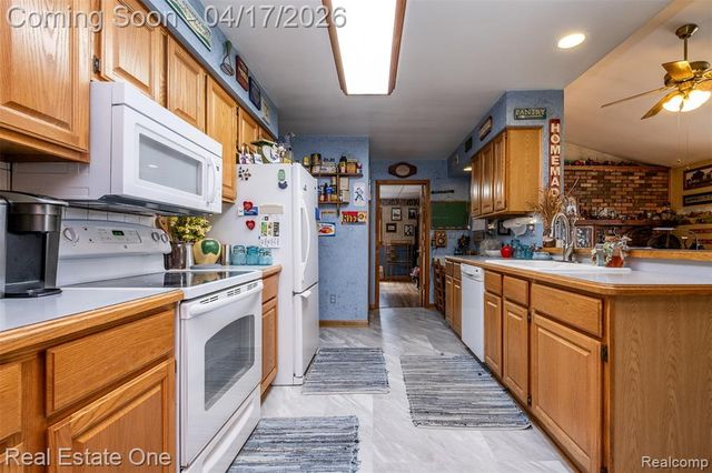 11030 Marshall Road, South Lyon, MI 48178